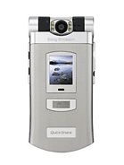 Best available price of Sony Ericsson Z800 in Kn